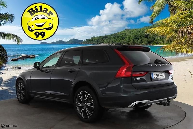 Käytetty Volvo V90 CC Pro 190 HP (139 kW) 2017 Farmari