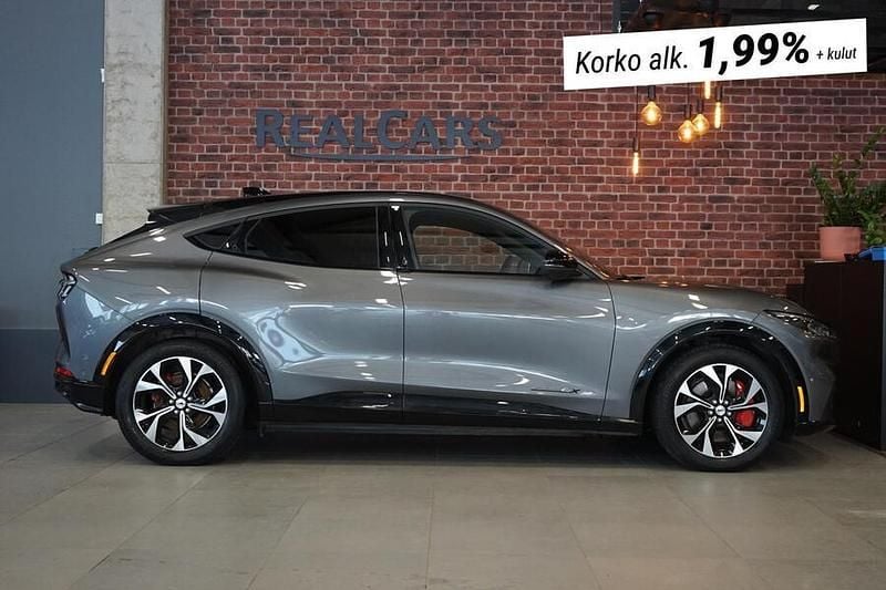 Käytetty Ford Mustang 351 HP (258 kW) 2021 Viistoperä