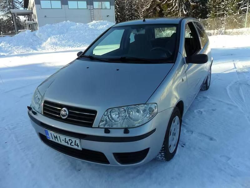 Käytetty Fiat Punto 2005 Viistoperä
