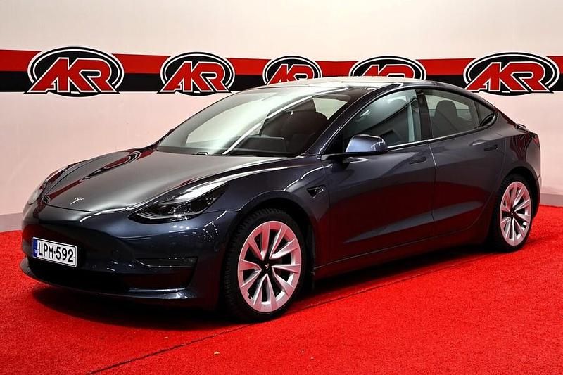 Käytetty Tesla Model 3 258 kW (351 HP) 2021 Harmaa Sedan