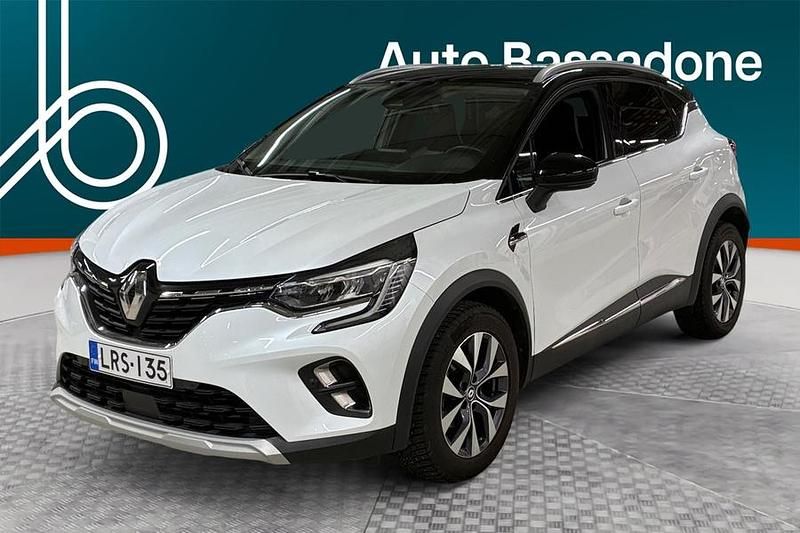 Käytetty Renault Captur Intens 140 HP (102 kW) 2022 Katumaasturi