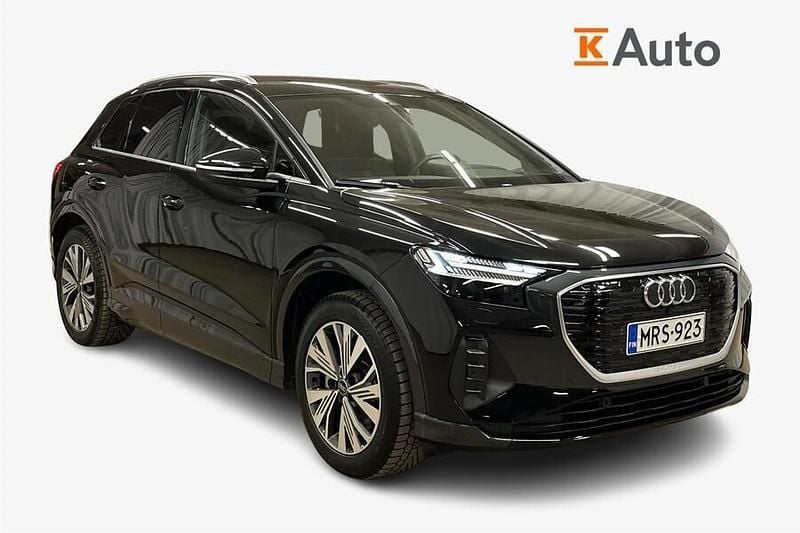 Musta Käytetty 2024 Audi Q4 e-tron Katumaasturi | 50 500 € (Perustarjous) - Kuva 1/3