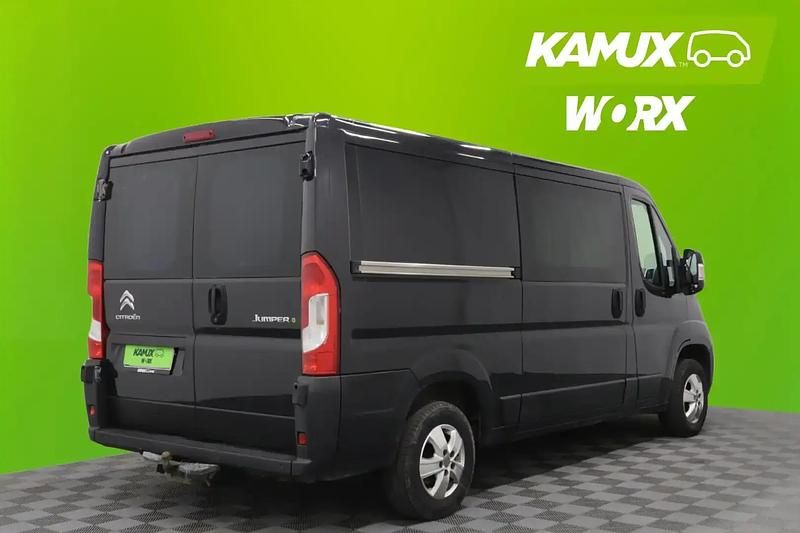Käytetty Citroën Jumper 163 HP (119 kW) 2018 Musta Tila-auto