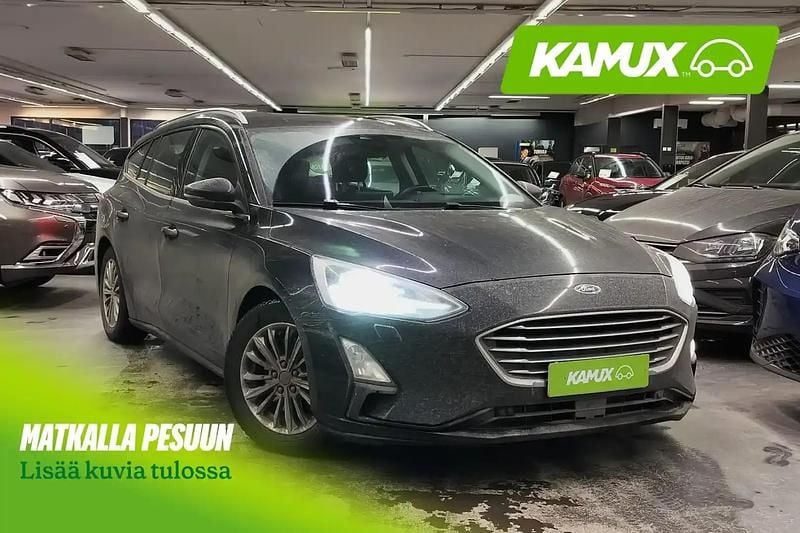 Käytetty Ford Focus Titanium 150 HP (110 kW) 2019 Musta Farmari