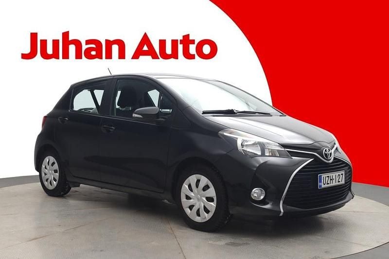 Käytetty Toyota Yaris Multidrive S 99 HP (72 kW) 2016 Musta Viistoperä