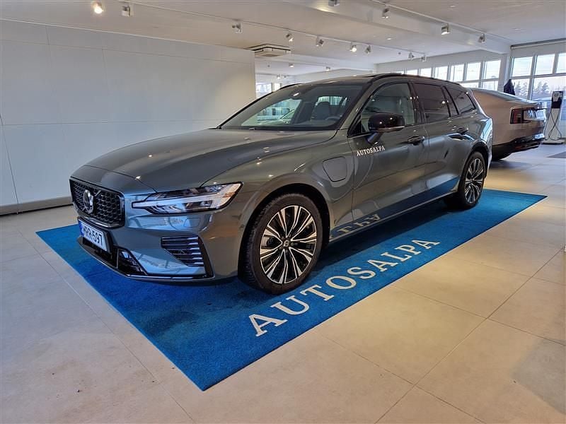 Käytetty Volvo V60 Performance 2026 Farmari
