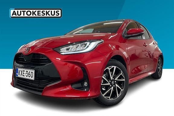 Käytetty Toyota Yaris Plus 114 HP (83 kW) 2025 Punainen Viistoperä