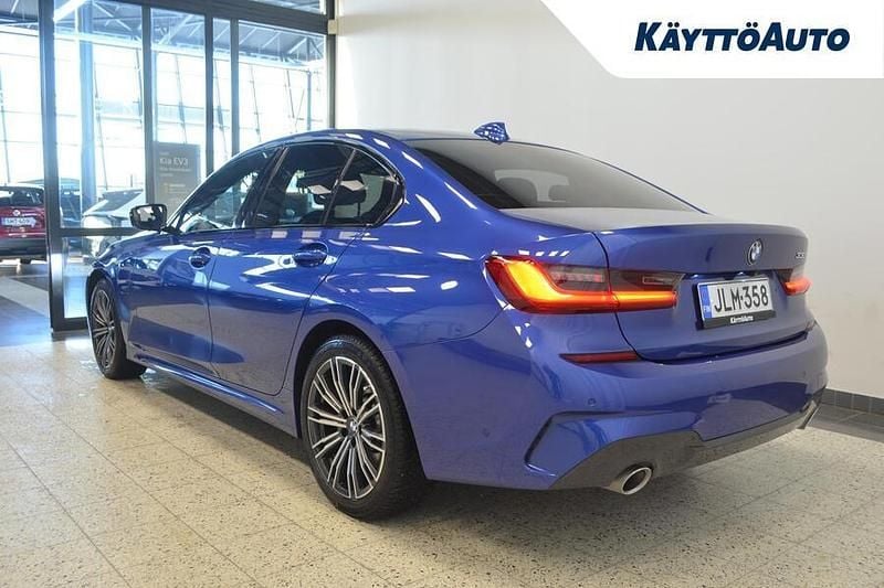 Käytetty BMW 330e M Sport 292 HP (214 kW) 2020 Sininen Sedan