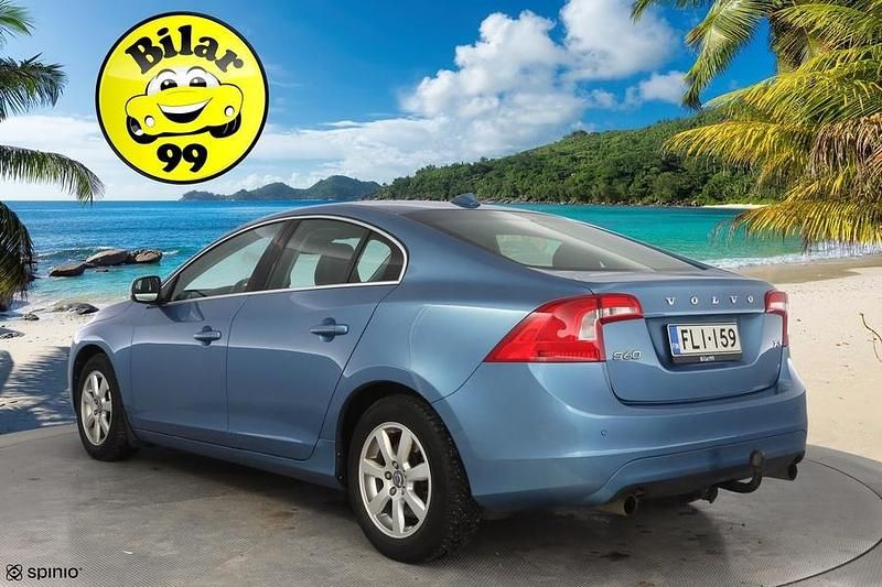 Käytetty Volvo S60 Summum 150 HP (110 kW) 2014 Sedan