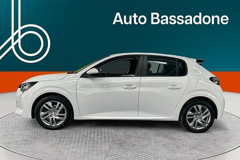 Käytetty Peugeot 208 Active 101 HP (74 kW) 2021 Viistoperä