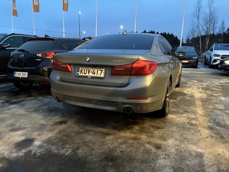 Käytetty BMW 530e Sport Line 292 HP (214 kW) 2020 Sedan