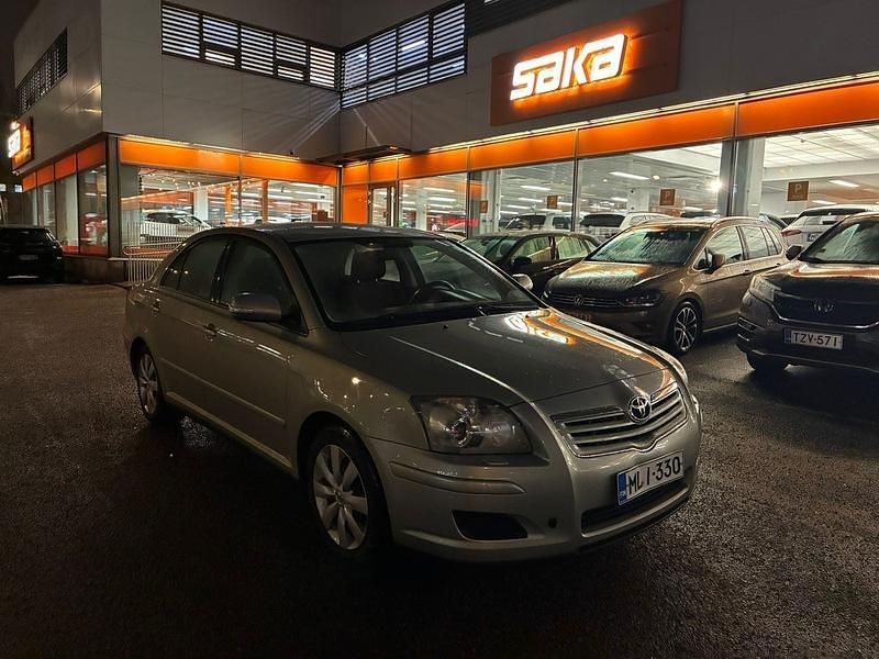 Käytetty 2007 Toyota Avensis Terra Viistoperä | 7 800 € (Perustarjous) - Kuva 1/4