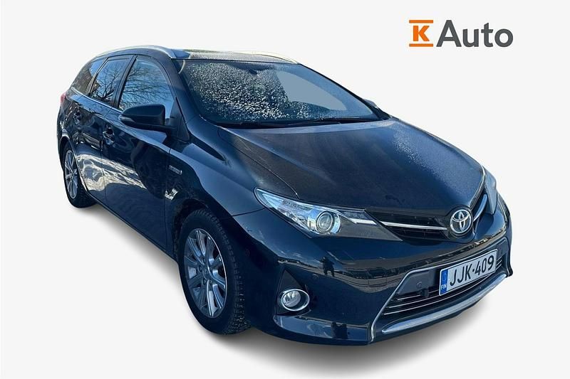 Käytetty Toyota Auris Touring Sports Premium 99 HP (72 kW) 2014 Harmaa Farmari