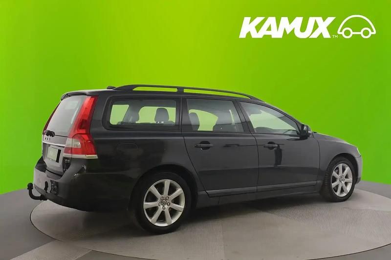 Käytetty Volvo V70 Kinetic 150 HP (110 kW) 2016 Musta Farmari
