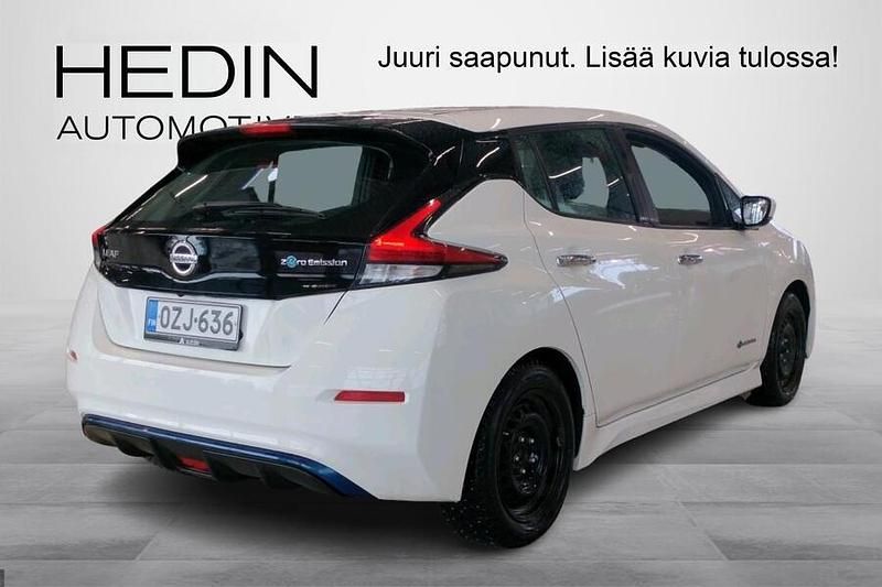 Käytetty Nissan Leaf Acenta 110 kW (150 HP) 2018 Valkoinen Viistoperä
