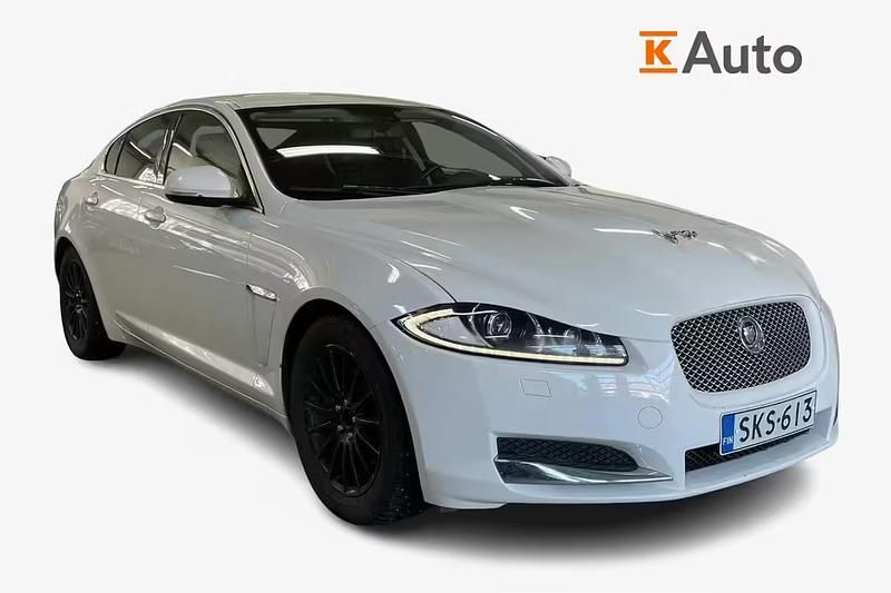 Käytetty Jaguar XF Business Edition 163 HP (119 kW) 2012 Valkoinen Sedan