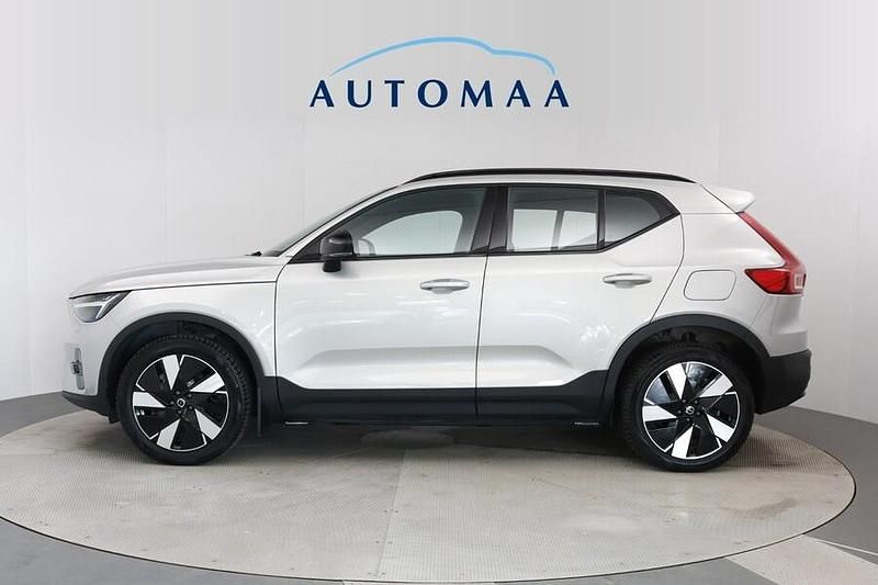 Käytetty Volvo XC40 Plus 185 kW (252 HP) 2023 Harmaa Katumaasturi