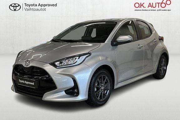 Hopea Käytetty 2024 Toyota Yaris Edition Viistoperä | 23 970 € (Hieman kallis) - Kuva 1/4