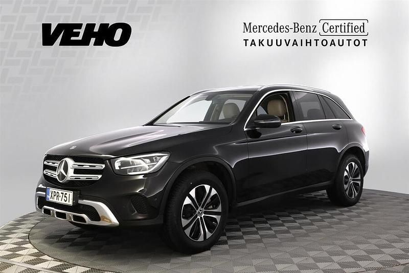 Musta Käytetty 2021 Mercedes GLC300e Advantage Katumaasturi | 39 900 € (Perustarjous) - Kuva 1/4