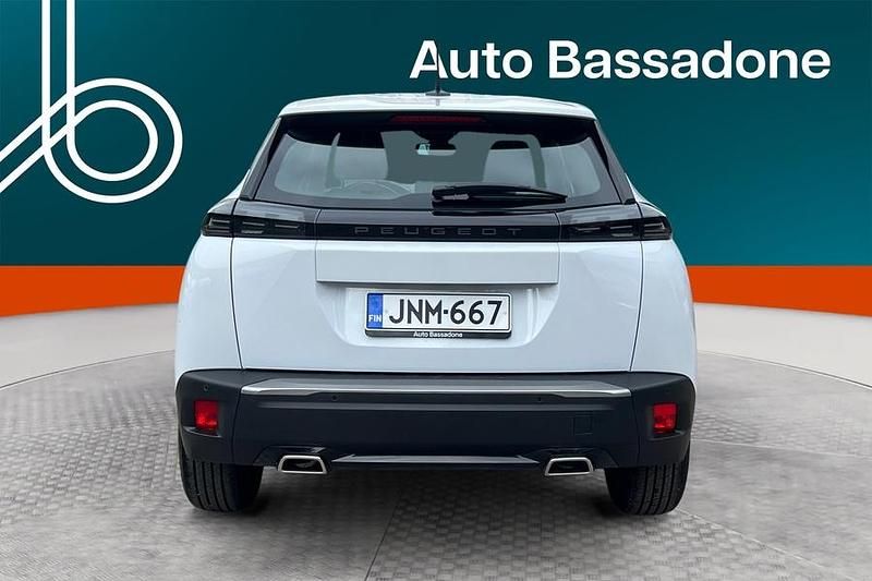 Käytetty Peugeot 2008 Active 131 HP (96 kW) 2024 Katumaasturi
