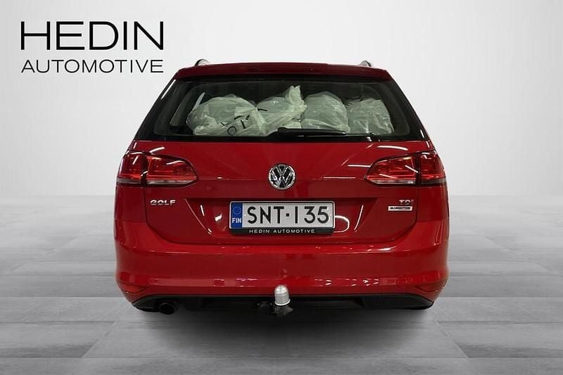 Käytetty VW Golf VII Allstar 110 HP (80 kW) 2016 Punainen Farmari