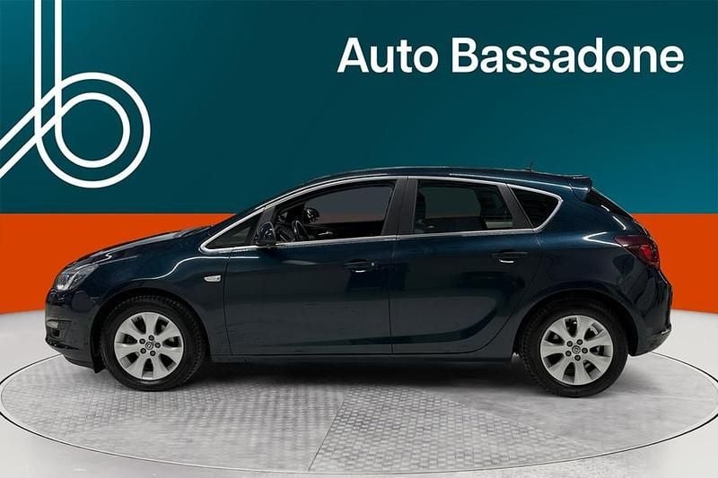 Käytetty Opel Astra drive 140 HP (102 kW) 2015 Viistoperä