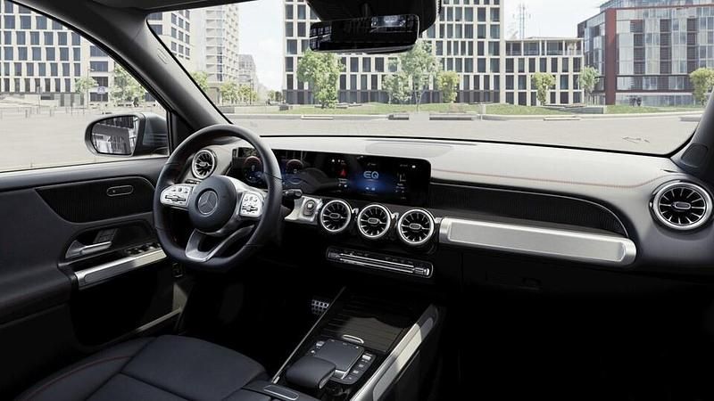 Käytetty Mercedes EQB300 Business 167 kW (228 HP) 2022 Katumaasturi