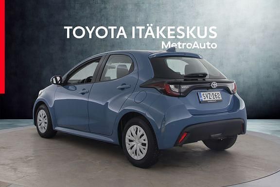 Käytetty Toyota Yaris Active 125 HP (91 kW) 2021 Sininen Viistoperä