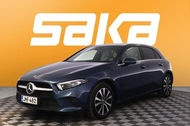 Käytetty Mercedes A250 Business 218 HP (160 kW) 2021 Viistoperä