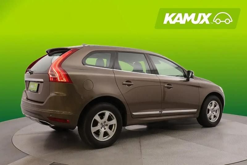 Käytetty Volvo XC60 Summum 215 HP (158 kW) 2014 Ruskea Katumaasturi