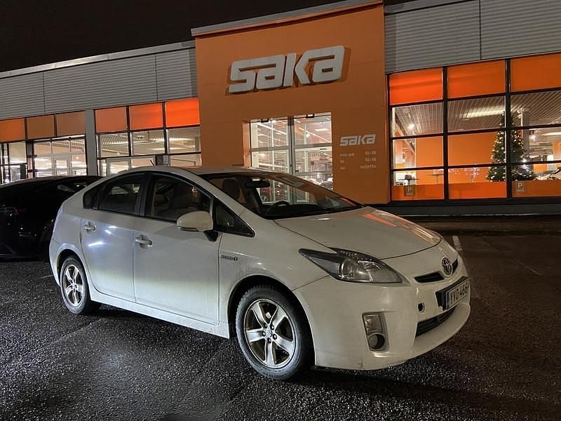 Käytetty 2010 Toyota Prius Viistoperä | 6 860 € (Perustarjous) - Kuva 1/4