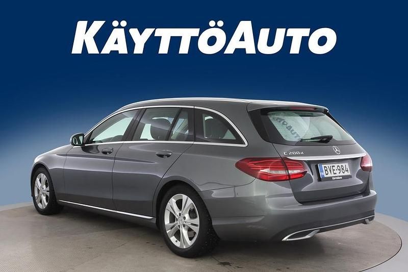 Käytetty Mercedes C200 Avantgarde 150 HP (110 kW) 2018 Harmaa Farmari