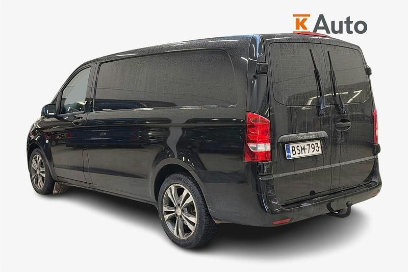 Käytetty Mercedes Vito 163 HP (119 kW) 2015 Musta Van