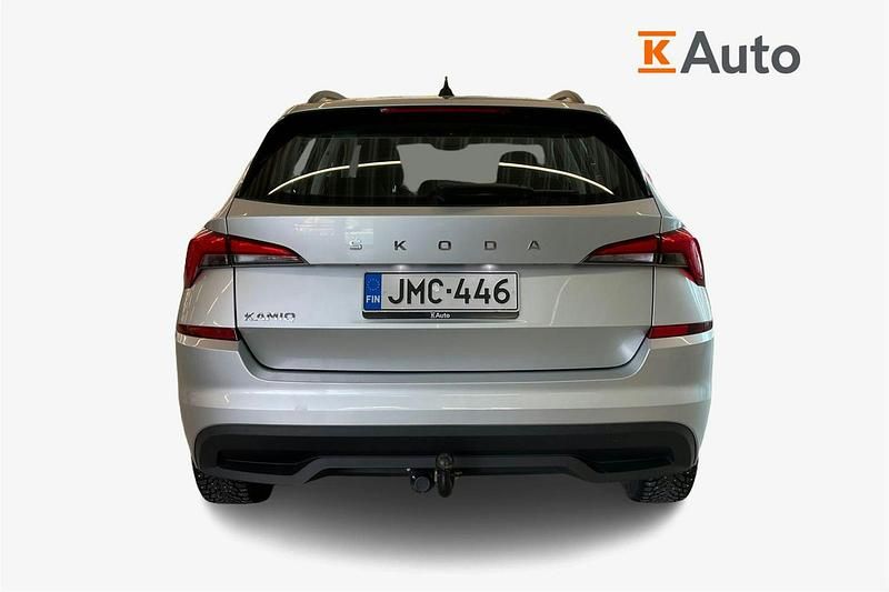Käytetty Skoda Kamiq Active 94 HP (69 kW) 2021 Harmaa Katumaasturi