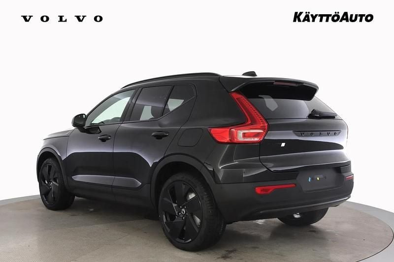 Uusi Volvo EX40 Performance 325 kW (442 HP) 2026 Onyx black met Katumaasturi