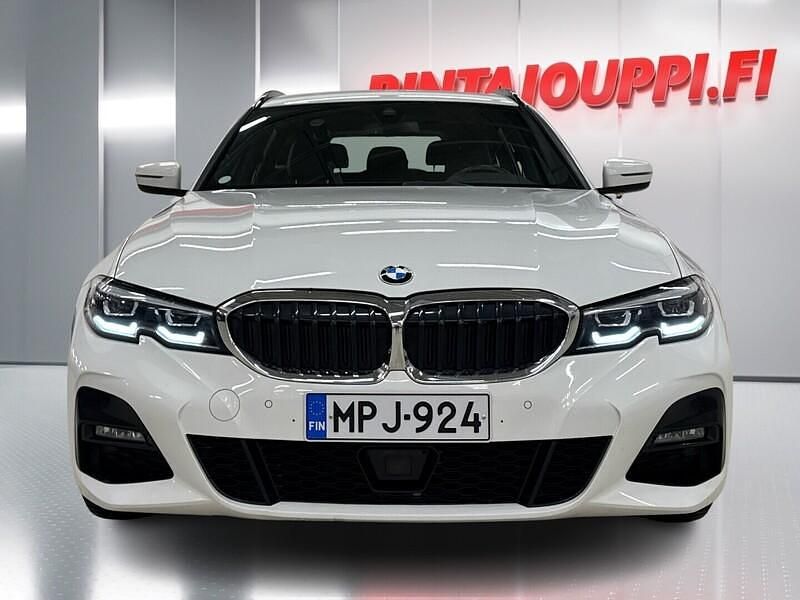 Käytetty BMW 330e M Sport 292 HP (214 kW) 2021 Farmari