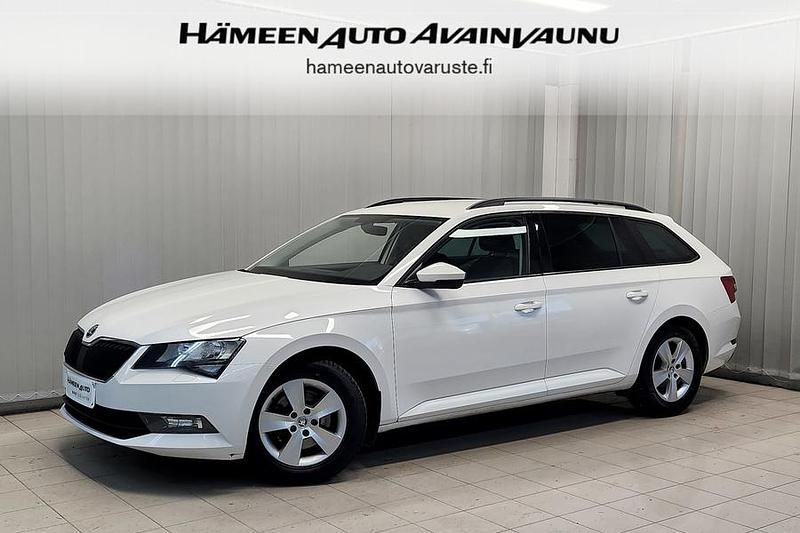Valkoinen Käytetty 2018 Skoda Superb Active Farmari | 15 900 € (Hyvä tarjous) - Kuva 1/4