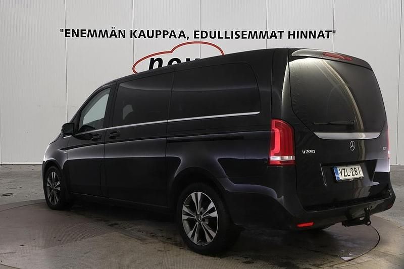 Käytetty Mercedes V220 163 HP (119 kW) 2014 Musta Tila-auto