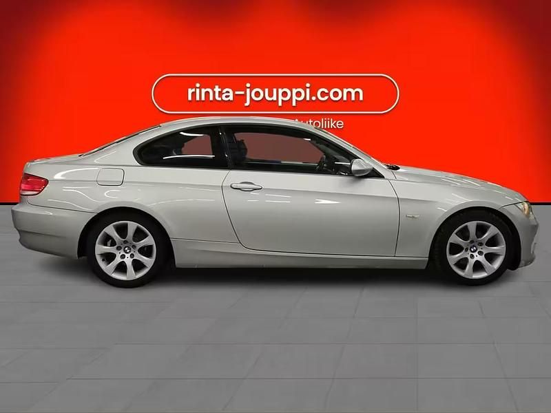 Käytetty BMW 320 177 HP (130 kW) 2008 Coupe - kaksiovinen