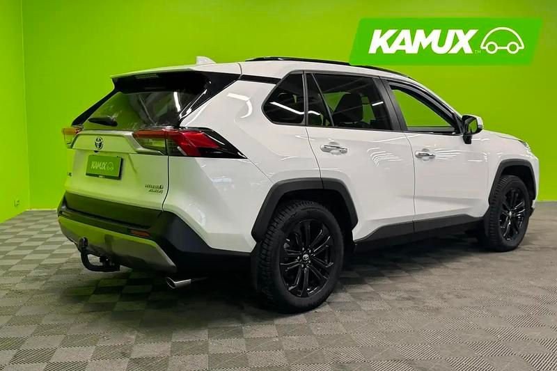 Käytetty Toyota RAV4 Hybrid Comfort 178 HP (130 kW) 2023 Valkoinen Katumaasturi