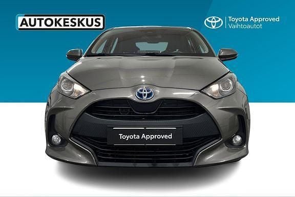 Käytetty Toyota Yaris Active 91 HP (66 kW) 2020 Metalliväri Viistoperä