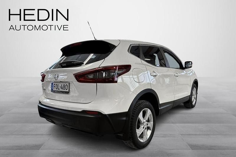 Käytetty Nissan Qashqai Acenta 150 HP (110 kW) 2020 Valkoinen Katumaasturi