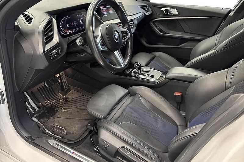 Käytetty BMW 218 M Sport 136 HP (100 kW) 2022 Valkoinen Coupe - kaksiovinen