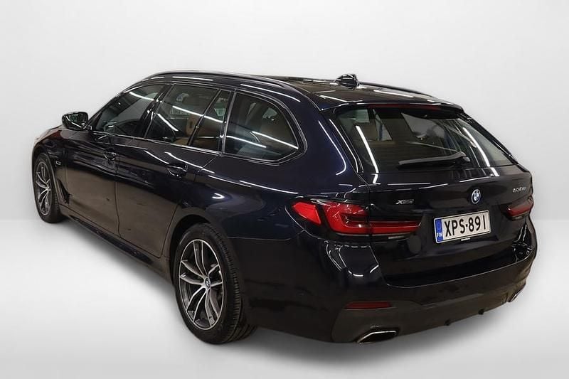 Käytetty BMW 530e M Sport 292 HP (214 kW) 2021 Musta Farmari