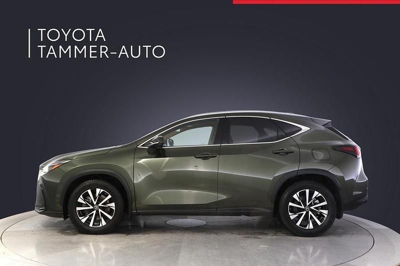 Käytetty Lexus NX450h+ Executive Line 306 HP (225 kW) 2022 Musta Katumaasturi