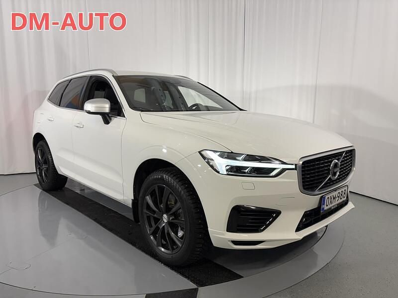 Käytetty Volvo XC60 R-Design 320 HP (235 kW) 2018 Valkoinen Katumaasturi