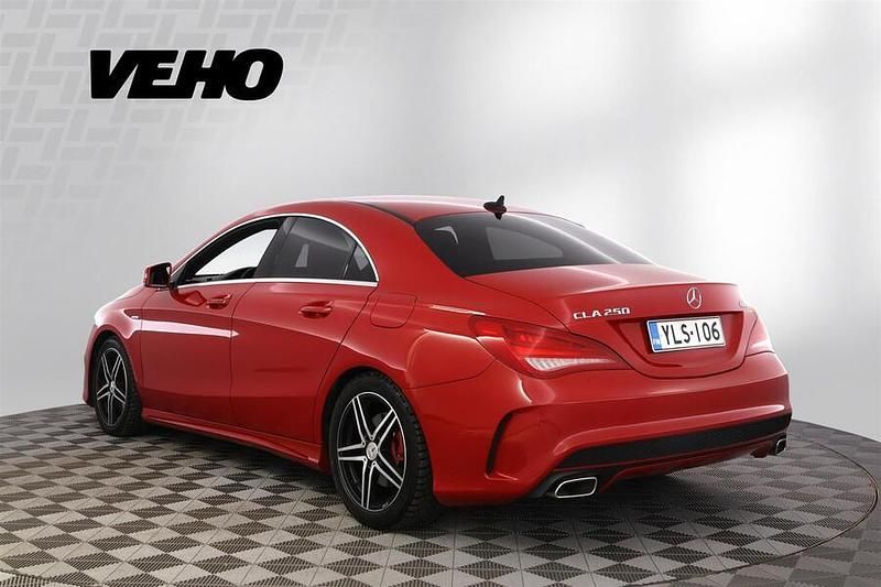 Käytetty Mercedes CLA250 211 HP (155 kW) 2015 Punainen Sedan