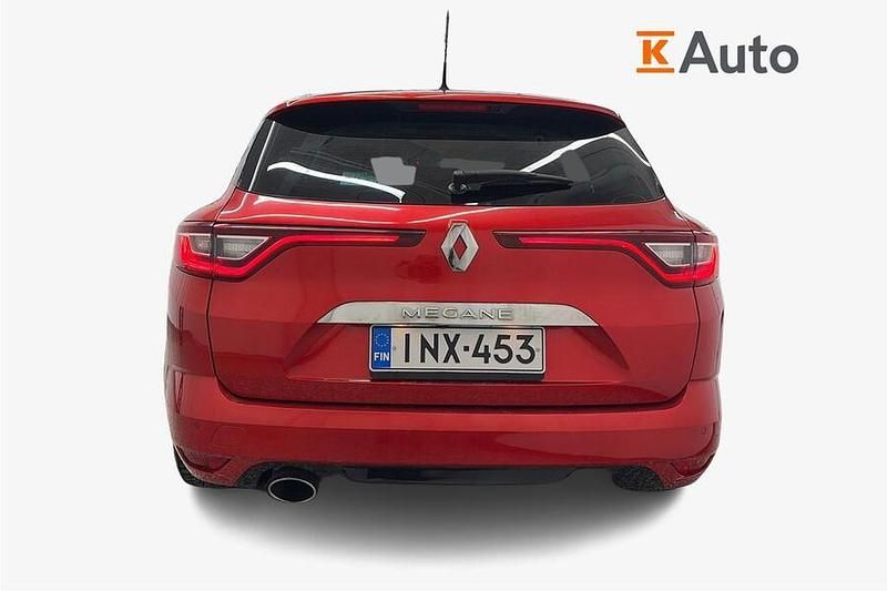 Käytetty Renault Mégane GrandTour Bose Edition 132 HP (97 kW) 2019 Punainen Farmari