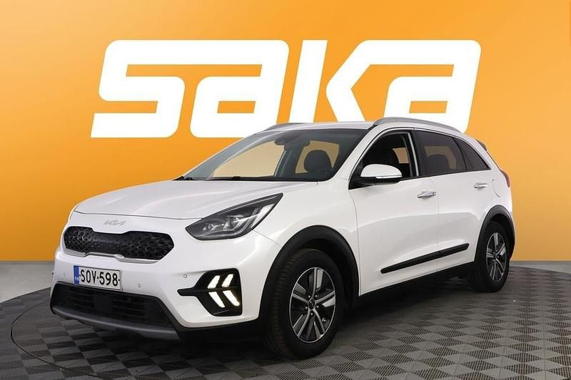 Käytetty Kia Niro Premium 140 HP (102 kW) 2022 Katumaasturi