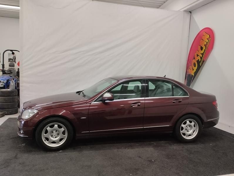 Käytetty Mercedes C180 Avantgarde 156 HP (114 kW) 2008 Sedan